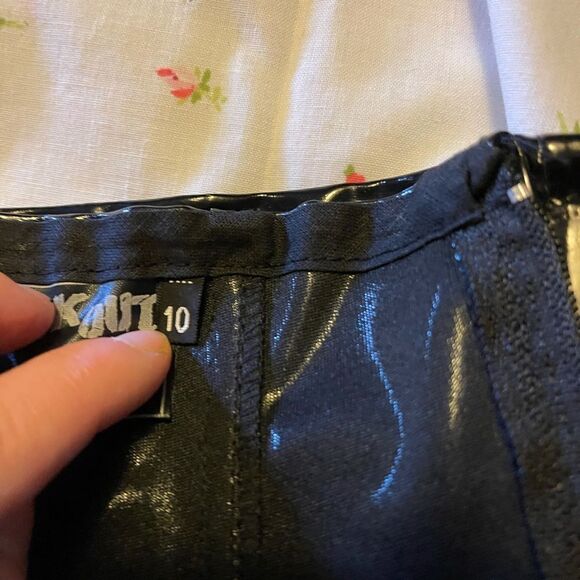 Extremely Rare Blackout Corset Velvet Dress - Zipper Does Not Work - Picture 9 of 10